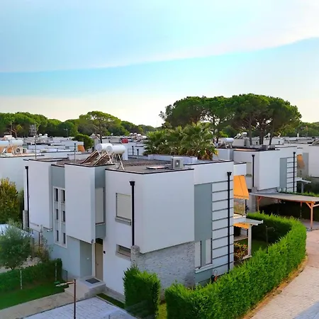 Perla Modern Penthouse 272 Plazhi San Pietro