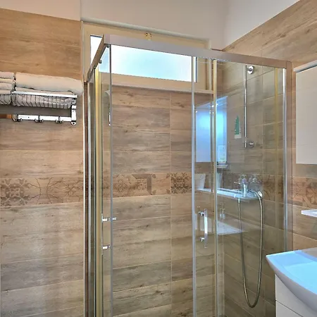 Perla Modern Penthouse 272 Plazhi San Pietro