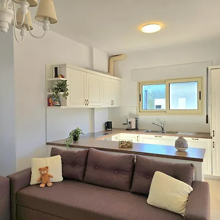 Perla Modern Penthouse 272