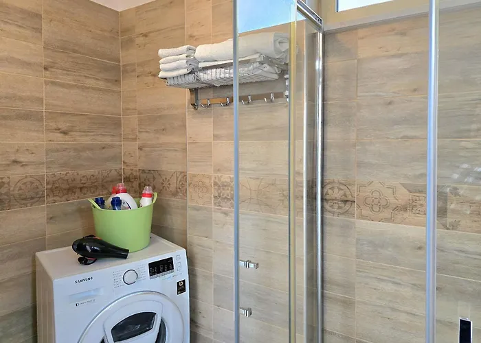 Lägenhet Perla Modern Penthouse 272 Plazhi San Pietro