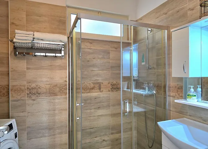 Perla Modern Penthouse 272 Plazhi San Pietro